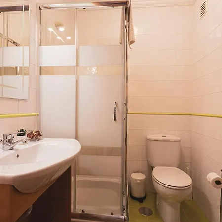 Appartement 13 - Great Location *