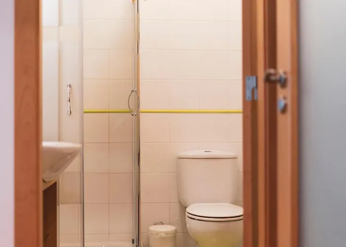 13 - Great Location דירה *